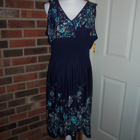 Jon & Anna Dresses & Skirts - Jon & Anna Floral Surplice Empire-Waist Dress 2X